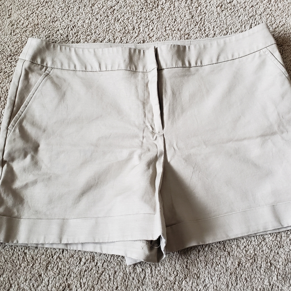 Khaki Apt.9 Shorts